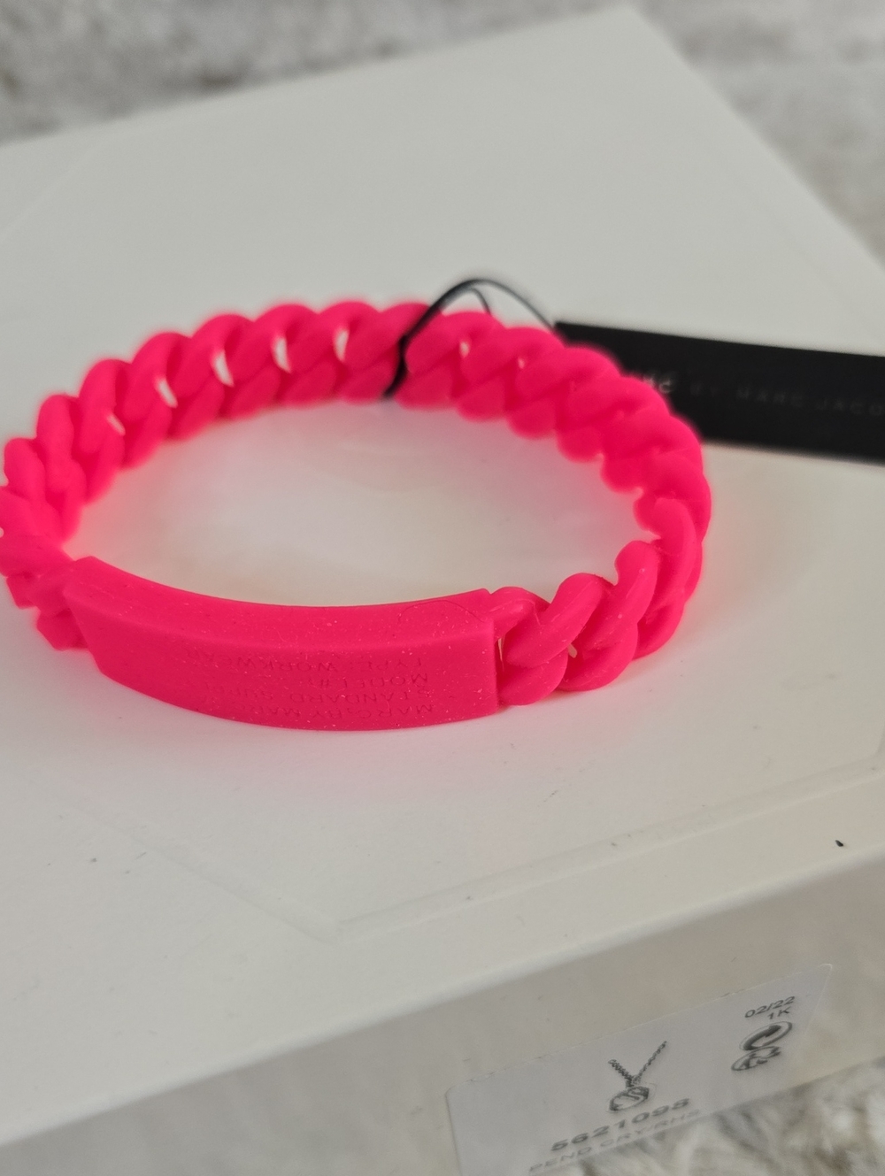Marc By Marc Jacobs Neon Hot Pink Silicone Chain-Link Bracelet